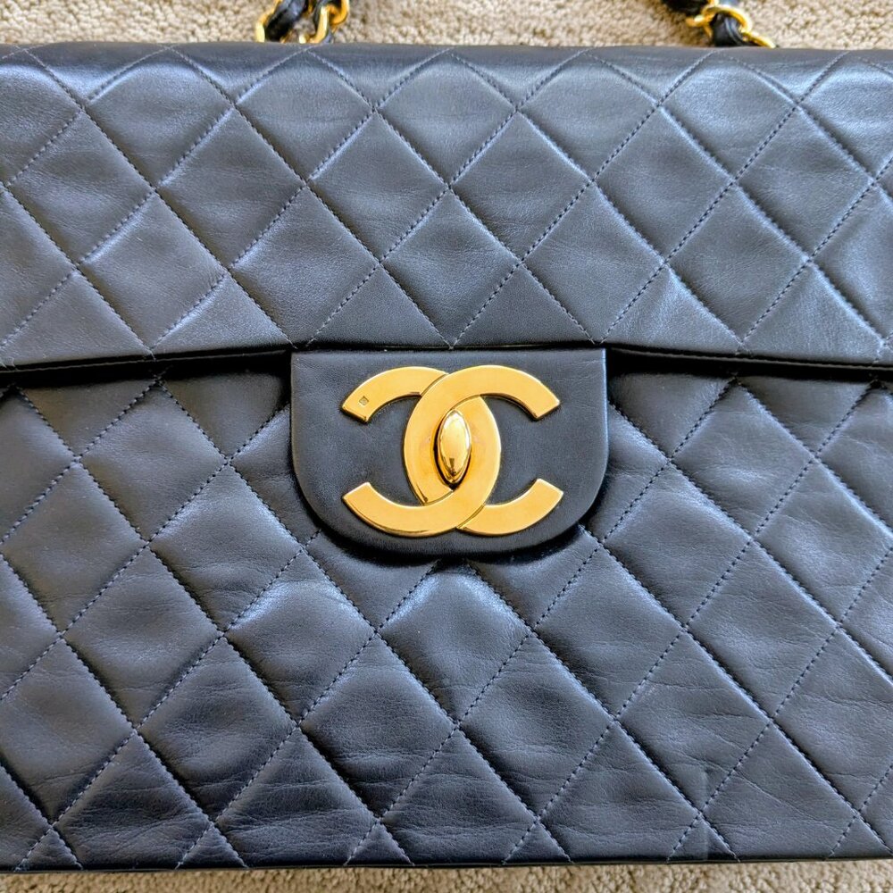 Chanel Vintage Maxi Jumbo Classic Flap Bag Lambskin Leather - Picture 4 of 7